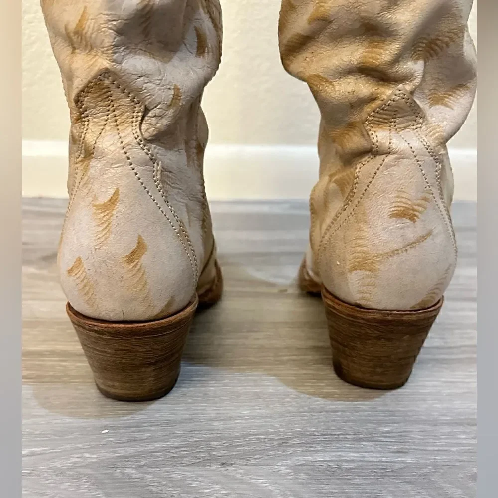 Frida Cuadra Pointed Toe Western Boots